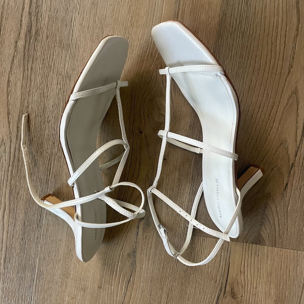 Marc Fisher Women's White Leather Strappy Kitten Heel Sandal Shoes 10M! - Picture 5 of 8